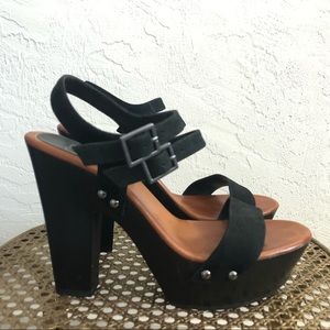 Black Wooden 5” Platform Sandals